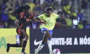 Imagens de mulheres jogando para representar a matéria sobre o Minuto para o Esporte